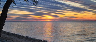 Luxemburg Beachfront Cottage – 120ft Private Beach