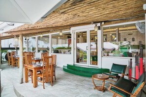 Rooftop terrace - Roma Hôtel & Restaurant (Libreville)