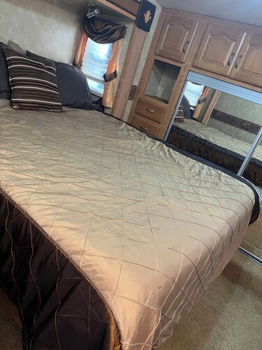 Cozy RV in Serene Bay Minette with WiFi, AC
