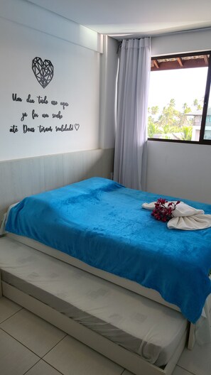 2 bedrooms, iron/ironing board, WiFi, bed sheets