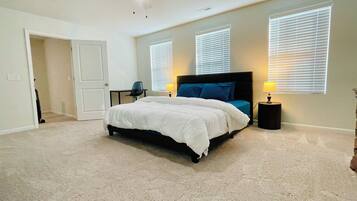 5 bedrooms, iron/ironing board, WiFi, bed sheets