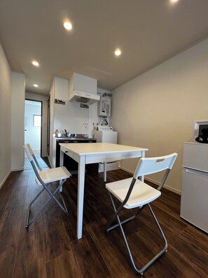 Basic Apartment, Non Smoking, Kitchen - Stay Koi Guesthouse (Osaka)
