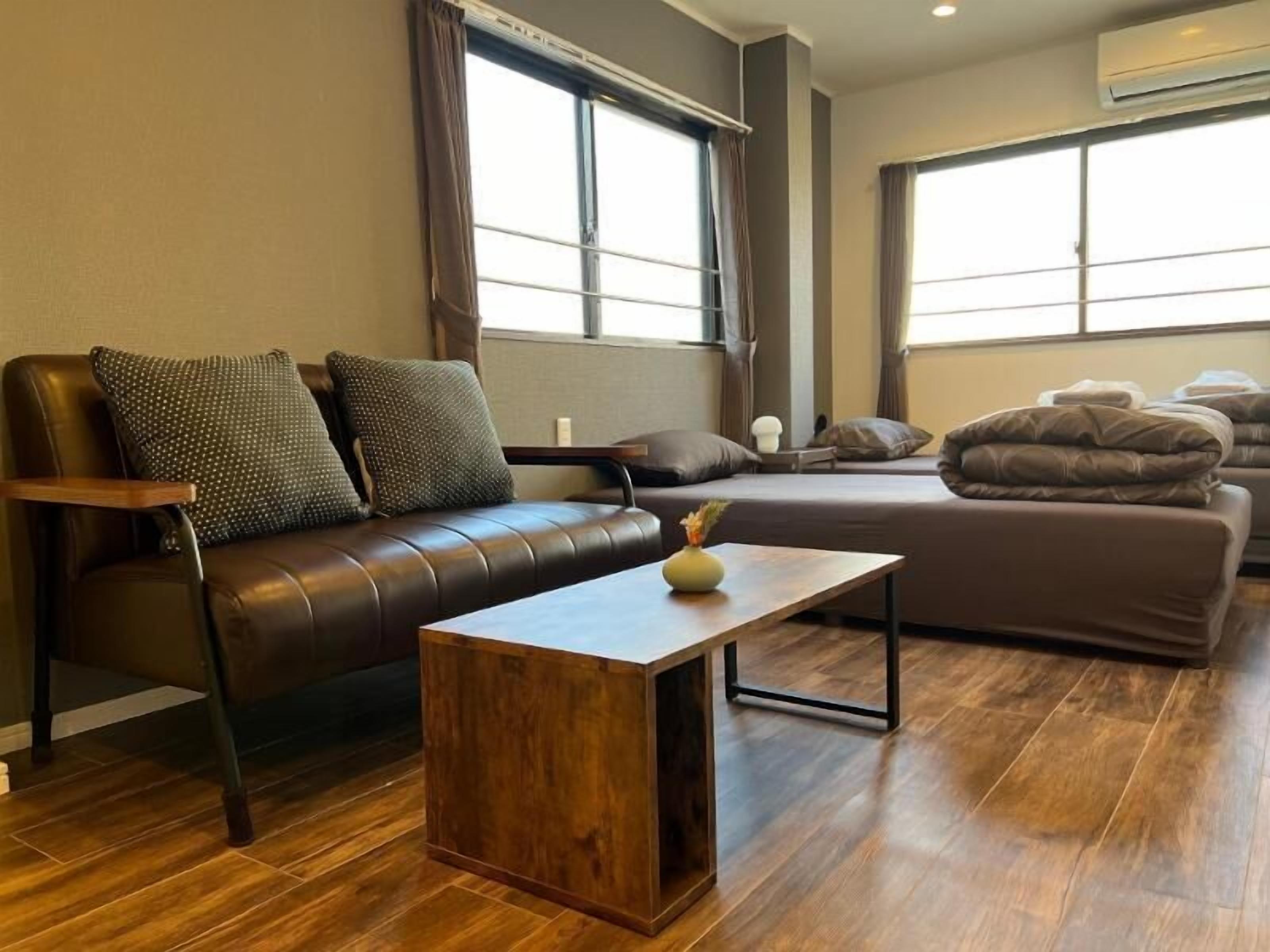 Departamento básico, para no fumadores, cocina | Escritorio, espacio para trabajar con laptop y wifi gratis 