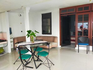 บริเวณภายนอก