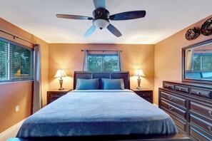 2 chambres, fer et planche à repasser, Wi-Fi gratuit, draps fournis