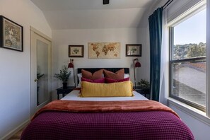 2 bedrooms, desk, iron/ironing board, free WiFi