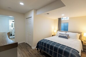 4 soverom, strykejern/-brett, wi-fi og sengetøy