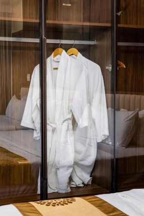 Soap, shampoo, toilet paper - Ecorest Villa  (Hai Phong)