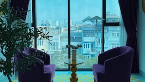 Comfort Room, 1 King Bed, Non Smoking, Shared Bathroom | Desk, laptop workspace, WiFi (free), bed sheets - Grand C Homestay (Hanoi)