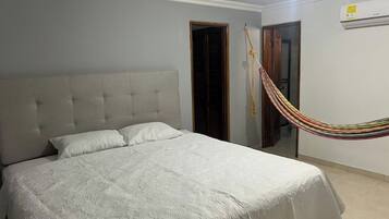3 Schlafzimmer, Bügeleisen/Bügelbrett, kostenloses WLAN, Bettwäsche