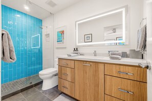 Shower, towels