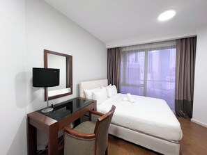 3 habitaciones, tabla de planchar con plancha y wifi gratis 