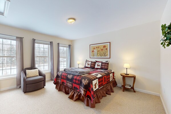 3 chambres, fer et planche à repasser, accès à Internet, literie fournie