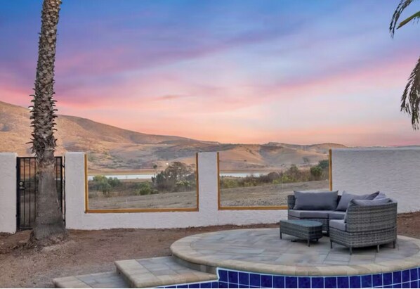 Property grounds - San Diego Lakeview Paradise: Heated Pool & Spa! (Spring Valley)