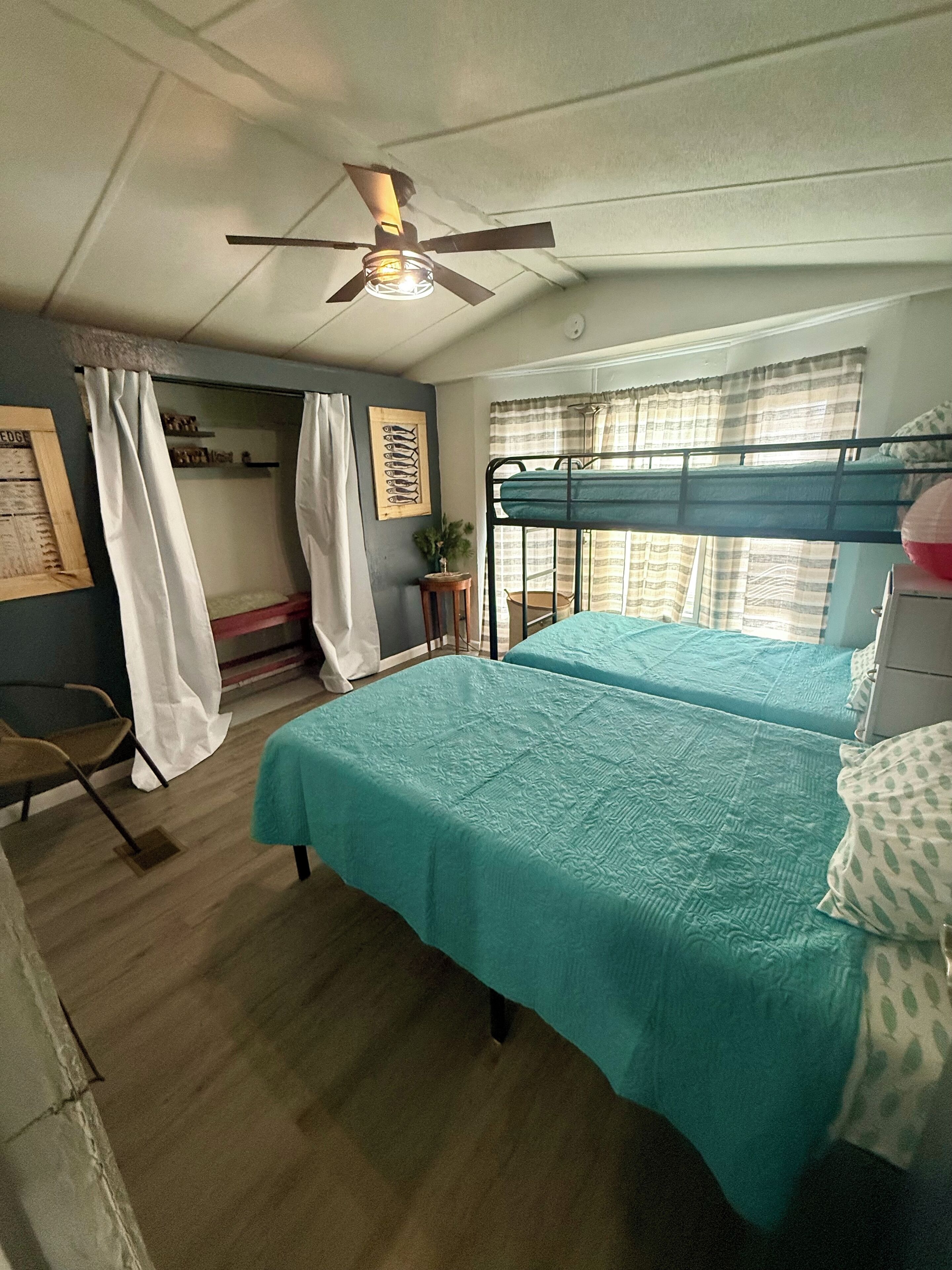 2 bedrooms, WiFi, bed sheets