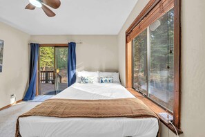 3 bedrooms, desk, iron/ironing board, WiFi