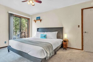 3 soverom, skrivebord, strykejern/-brett og wi-fi