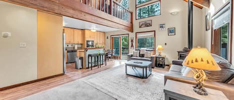 TV, fireplace, offices