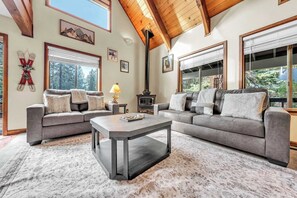 TV, fireplace, offices - Cozy Kings Beach Vacation Rental with Deck (Kings Beach)