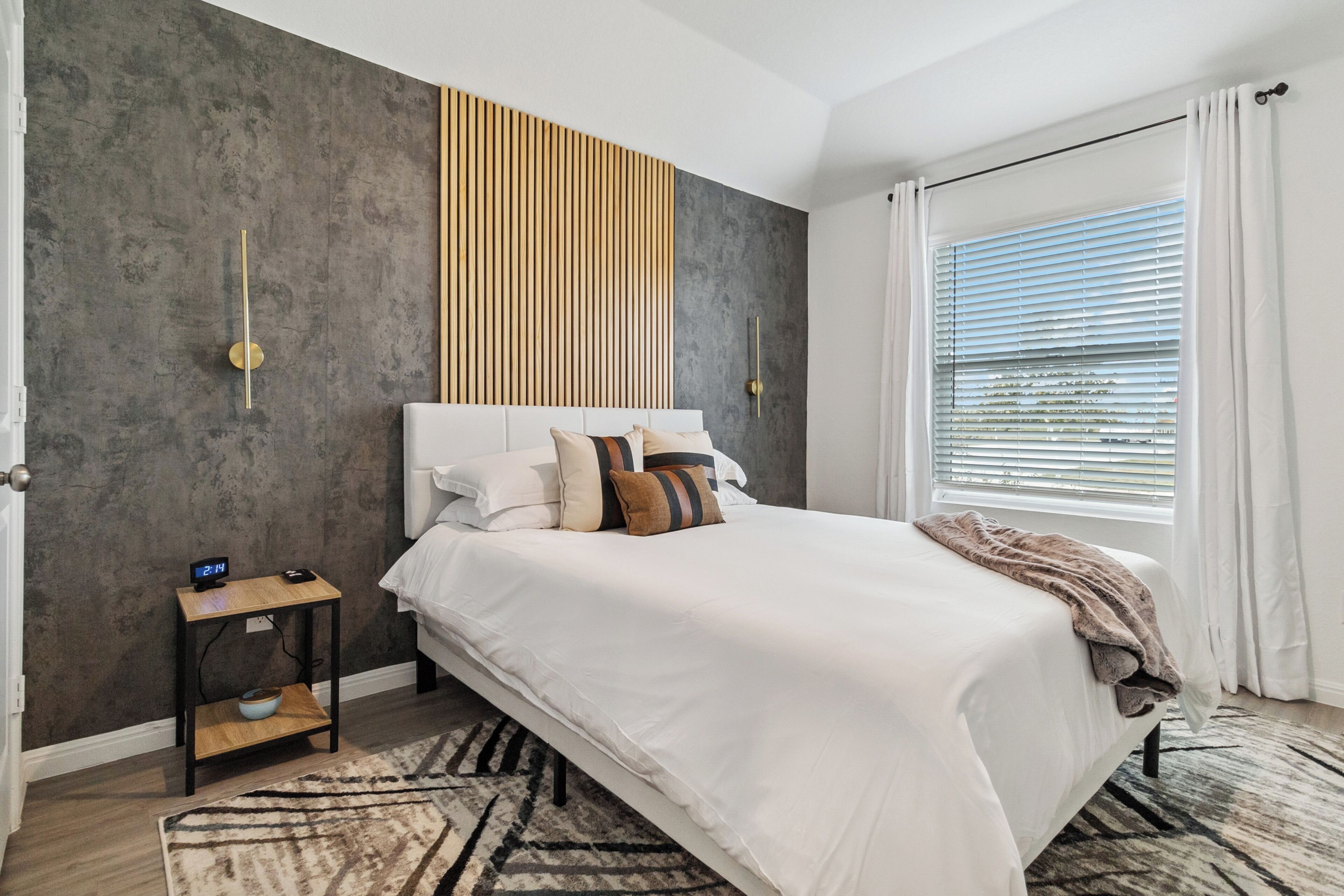 3 多间卧室、办公桌、熨斗/熨衣板、旅行婴儿床