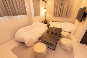 3 makuuhuonetta, silitysrauta/-lauta, ilmainen Wi-Fi, vuodevaatteet