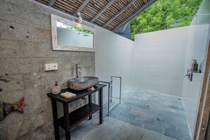 Bungalow Deluxe, vue jardin | Salle de bain