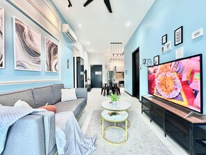 Apartment, 3 Bedrooms | Living area