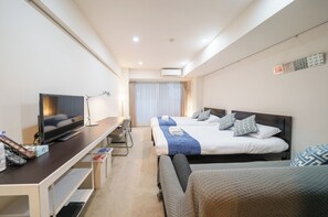 1 bedroom, desk, Internet, bed sheets