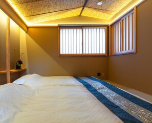 4 habitaciones, escritorio, tabla de planchar con plancha y wifi gratis 