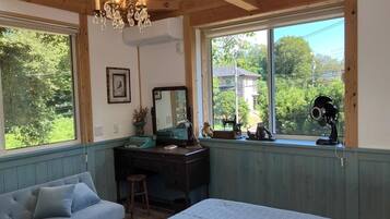 2 bedrooms, desk, free WiFi