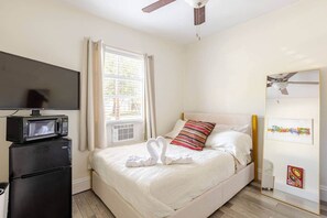 1 soveværelse, skrivebord, strygejern/strygebræt, gratis Wi-Fi