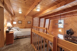 3 bedrooms, desk, iron/ironing board, travel cot