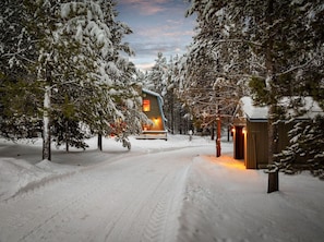 Exterior - Bisonhead Cabin | Fire Pit + Hot Tub & Near Lake! (Island Park)