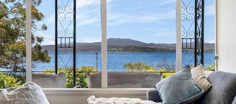 Lemonade by the Beach: Serene Huon Valley Retreat with Water Views