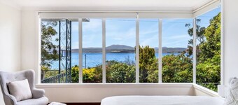 Lemonade by the Beach: Serene Huon Valley Retreat with Water Views