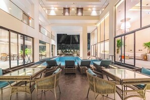 Indoor pool - Vilmaris Luxury Hotel in Calangute (Calangute)