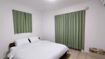 3 bedrooms, desk, iron/ironing board, free WiFi