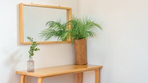 Basic Room, 2 Bedrooms (PrivateHouse(Private BBQ)) | 2 bedrooms, free WiFi - Namhae Namhaewa Private House Pension (Namhae)
