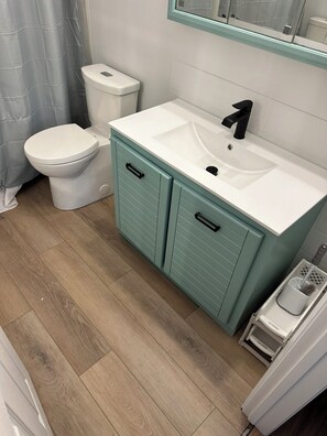 Towels, toilet paper