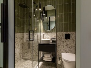 Bathroom | Shower - Cozy Studio for two People (Koudekerke)
