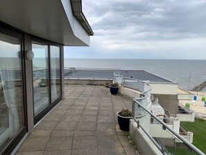 Classic Apartment, 3 Bedrooms | Balcony - Penthouse Wohnung Direkt am Nodseestrand (Wyk auf Foehr)