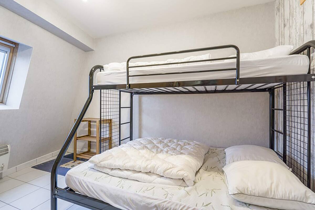 Classic Apartment, 2 Bedrooms | 4 bedrooms