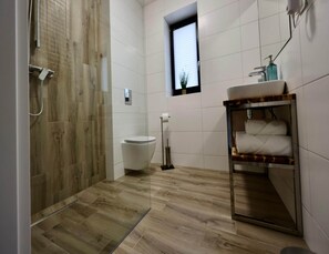 Classic House, 3 Bedrooms | Bathroom | Shower - Comfortable House by the Beach in Stepnica (Stepnica)