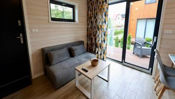 Deluxe House, 3 Bedrooms | Living room