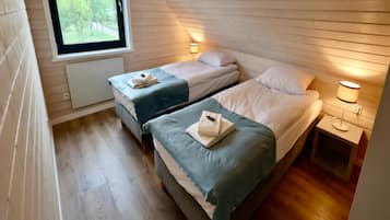 12 bedrooms, individually furnished, bed sheets