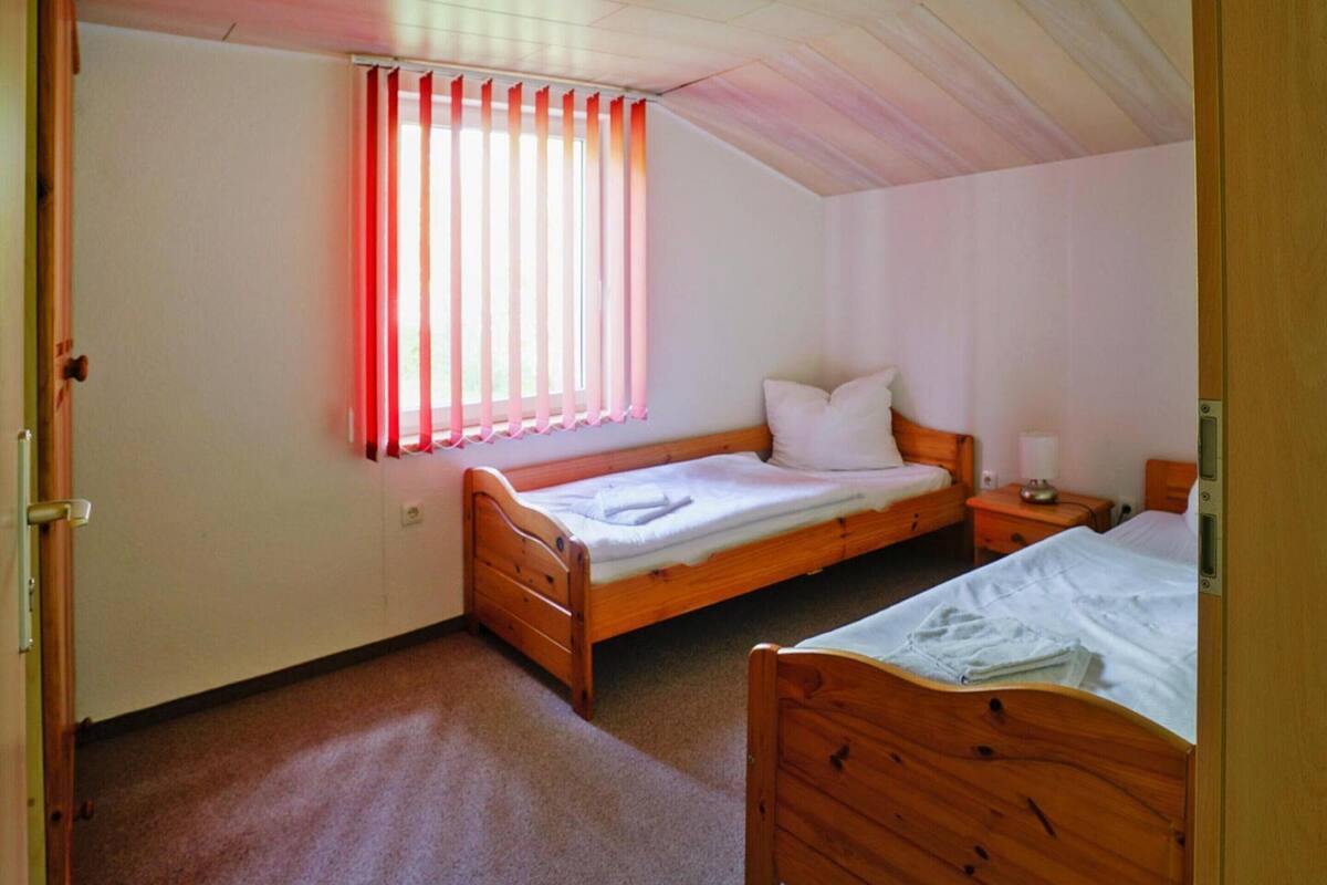 Comfort House, 3 Bedrooms | 9 bedrooms, individually furnished