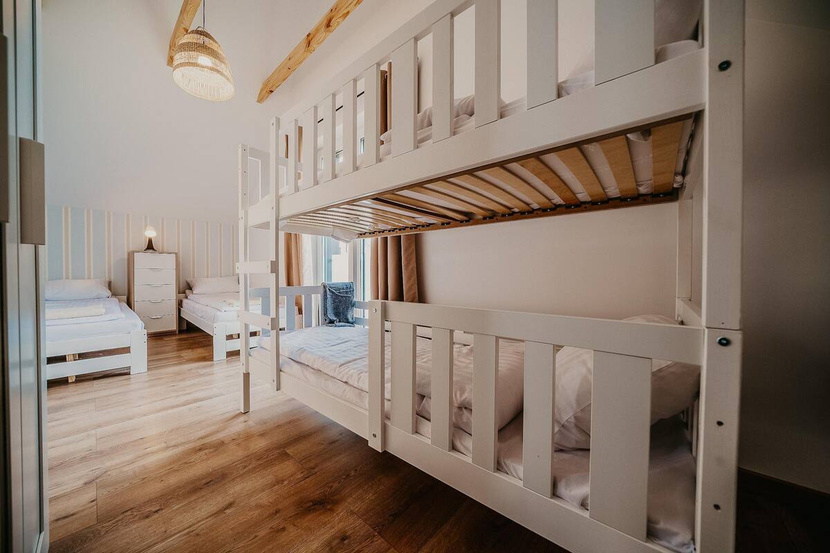 3 bedrooms, individually furnished, bed sheets