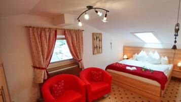 Classic-Apartment, 2 Schlafzimmer | 2 Schlafzimmer, Bettwäsche