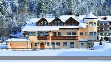 Classic Apartment, 2 Bedrooms | Exterior