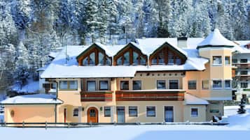 Classic Apartment, 2 Bedrooms | Exterior